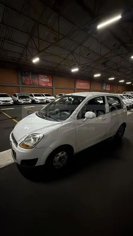CHEVROLET SPARK MT 995 CC, MOD. 2017, PLACA: DQS173 Ubic.: Bogota — imagen 2 de 4