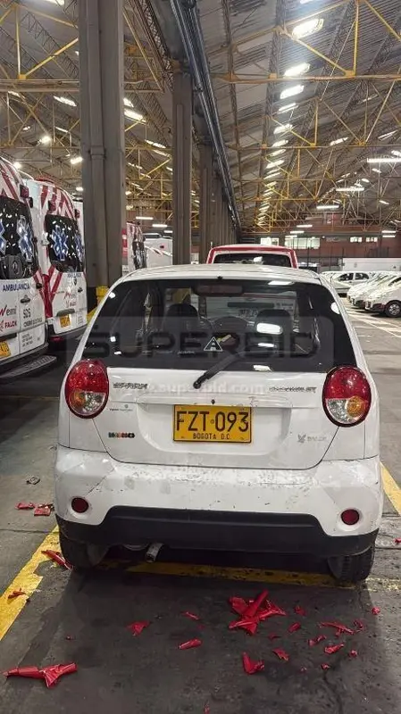 CHEVROLET SPARK MT 995 CC, MOD. 2019, PLACA: FZT093 Ubic.: Bogota — imagen 3 de 4