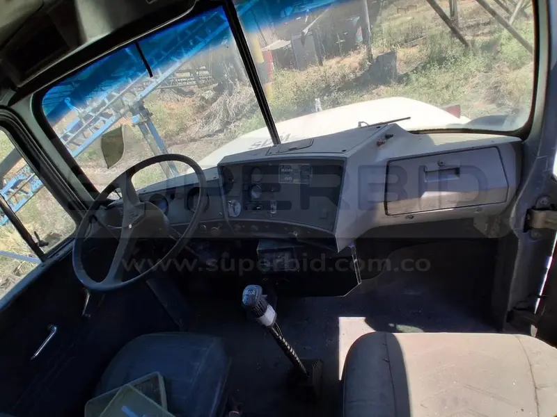 VOLQUETA MACK RD 690S MT 11930 CC, MOD. 1994, RTM VENCIDA, PLACA: YAP133 Ubic.: YUMBO, VALLE DEL CAUCA — imagen 8 de 8