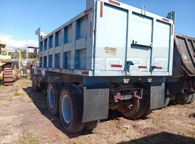 VOLQUETA MACK RD MT MOD. 1996, RTM VENCIDA, PLACA: SDM884 Ubic.: SALDAÑA, TOLIMA — imagen 5 de 5
