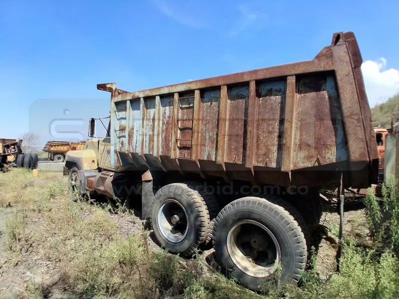 VOLQUETA MACK RD 688 SX MT MOD. 1993, RTM VENCIDA, PLACA: VBH625 Ubic.: YUMBO, VALLE DEL CAUCA — imagen 8 de 8