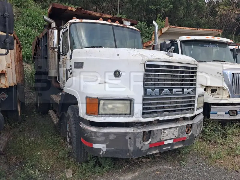 VOLQUETA MACK CL 713 MT MOD. 1998, RTM VENCIDA, PLACA: SDN503 Ubic.: YUMBO, VALLE DEL CAUCA