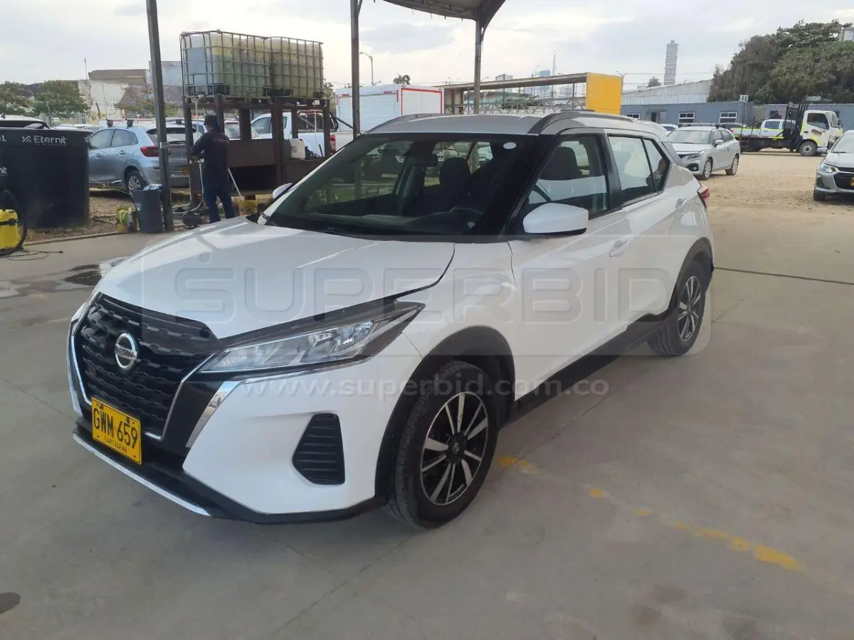 NISSAN KICKS SENSE 1.6L 2WD 5 M/T 1600 CC MOD. 2022, RP#5 PLACA: GWM659 Ubic.: BARRANQUILLA — imagen 4 de 8