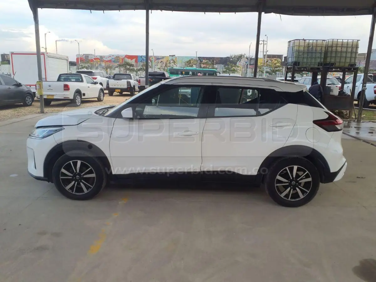 NISSAN KICKS SENSE 1.6L 2WD 5 M/T 1600 CC MOD. 2022, RP#5 PLACA: GWM659 Ubic.: BARRANQUILLA — imagen 5 de 8