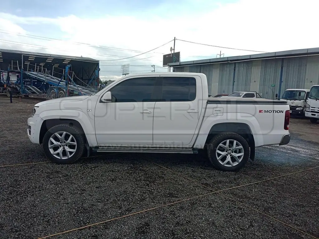 VOLKSWAGEN AMAROK HIGHLINE 2.0L 132KW 4X4 AT CABINA DOBLE PLATÓN 1968 CC MOD. 2020, RP#5 PLACA: GVZ557, BRP Ubic.: BOGOTÁ — imagen 5 de 8