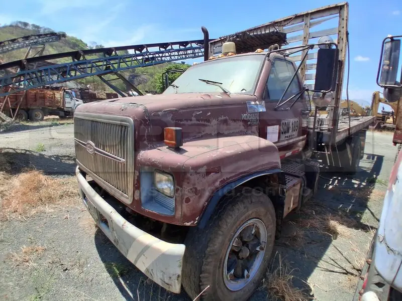 CAMION CHEVROLET KODIAK 209 MT 7600 CC, MOD. 1995, RTM VENCIDA, PLACA: SDM189 Ubic.: YUMBO, VALLE DEL CAUCA — imagen 4 de 8