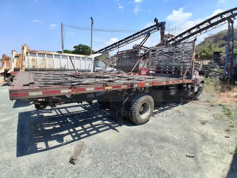 CAMION CHEVROLET KODIAK 209 MT 7600 CC, MOD. 1995, RTM VENCIDA, PLACA: SDM189 Ubic.: YUMBO, VALLE DEL CAUCA — imagen 5 de 8