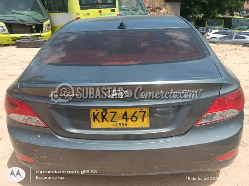 Salvamento Hyundai Accent gl - 2012 - 467 - Bucaramanga — imagen 4 de 8