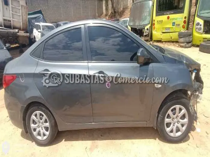 Salvamento Hyundai Accent gl - 2012 - 467 - Bucaramanga — imagen 5 de 8