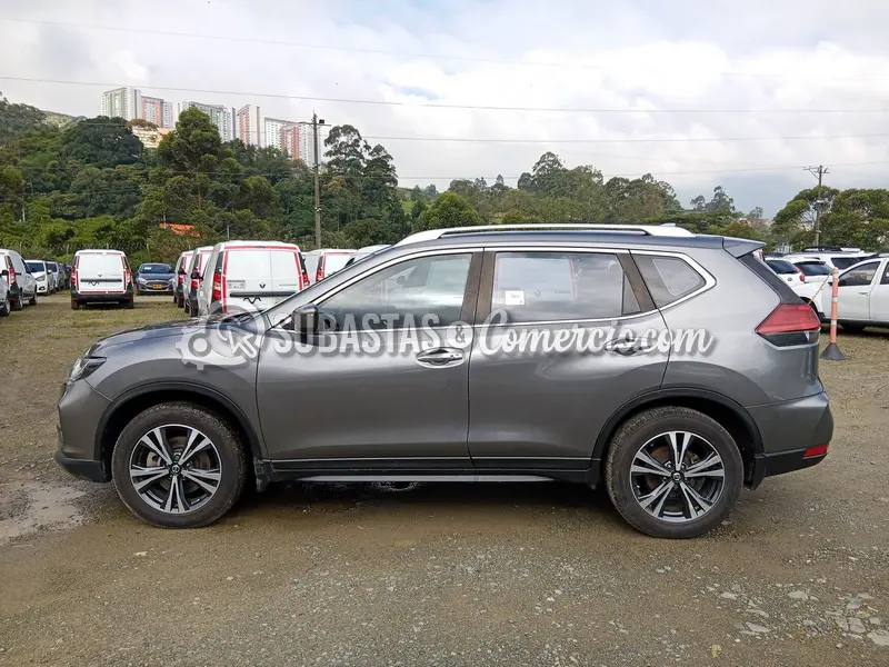 Nissan New x-trail advance 2.5l 2wd aut cvt connect - 2022 - 091 - Med — imagen 5 de 8