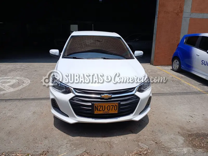 Chevrolet Onix nb lt turbo at - 2025 - 070 - Medellín — imagen 3 de 8