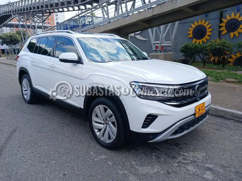 Volkswagen Teramont highline - 2023 - 411 - Bucaramanga — imagen 2 de 8