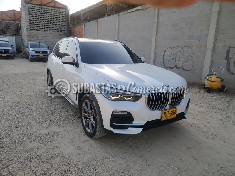 Bmw X5 xdrive40i exclusive - 2021 - 684 - Barranquilla — imagen 2 de 8