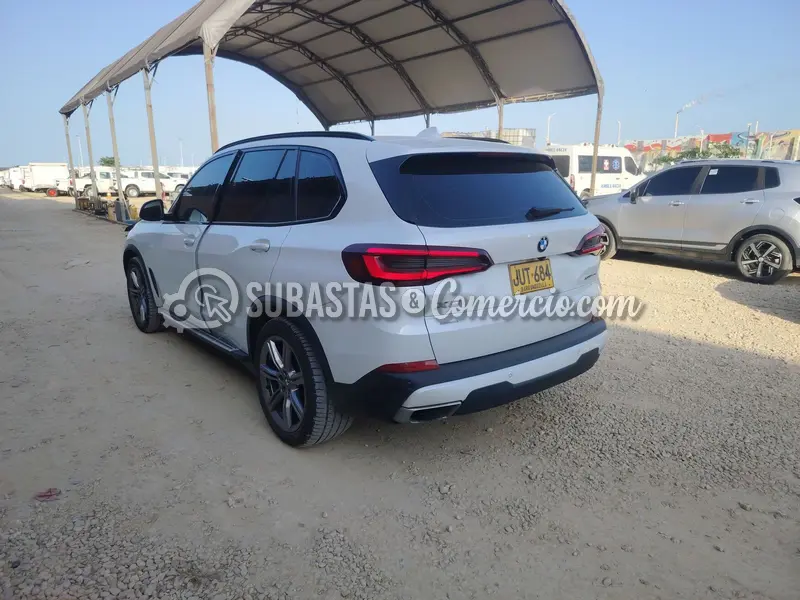 Bmw X5 xdrive40i exclusive - 2021 - 684 - Barranquilla — imagen 6 de 8