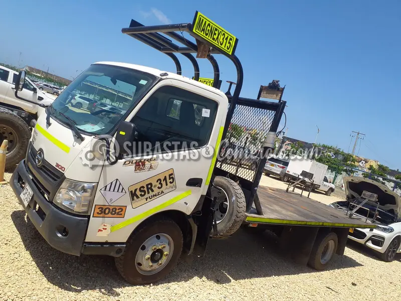 Hino Dutro turbo - 2022 - 315 - Barranquilla — imagen 5 de 8