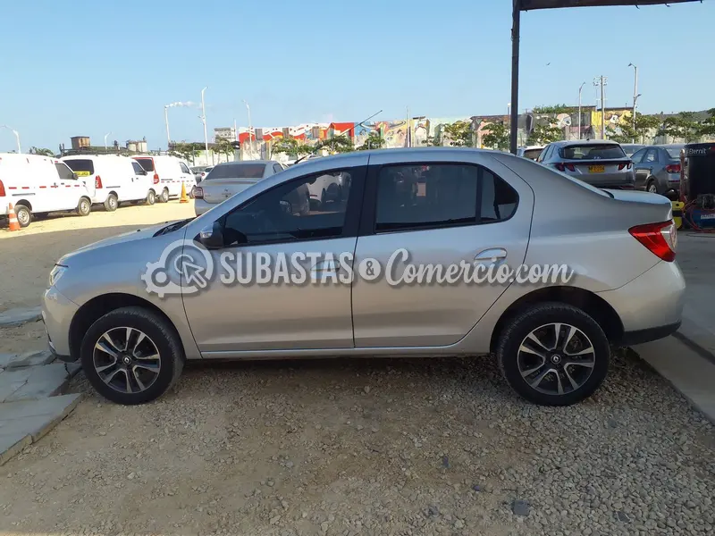 Renault Logan intens cvt ph2 - 2026 - 035 - Barranquilla — imagen 5 de 8