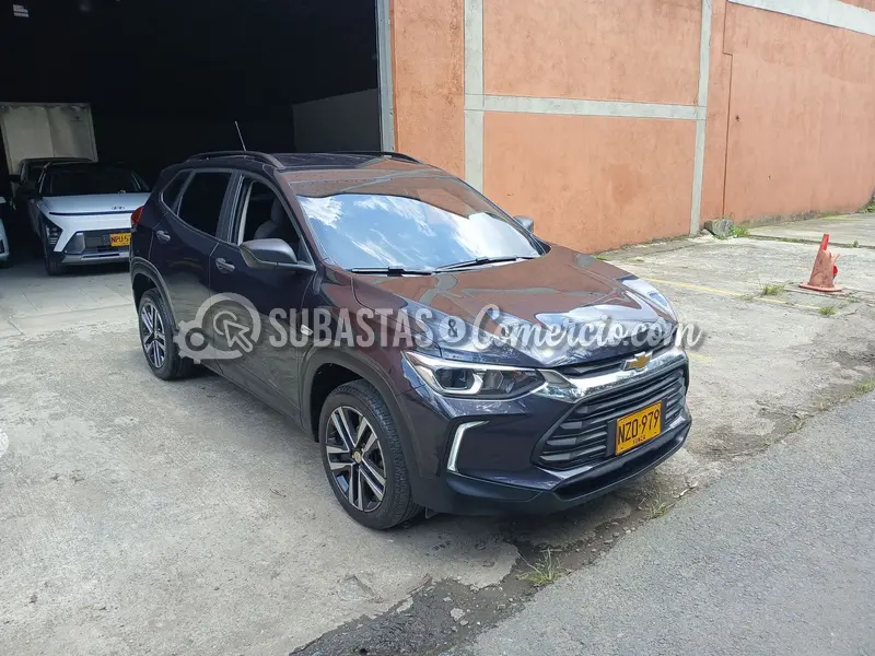 Chevrolet Tracker turbo ls at - 2025 - 979 - Medellín — imagen 2 de 8