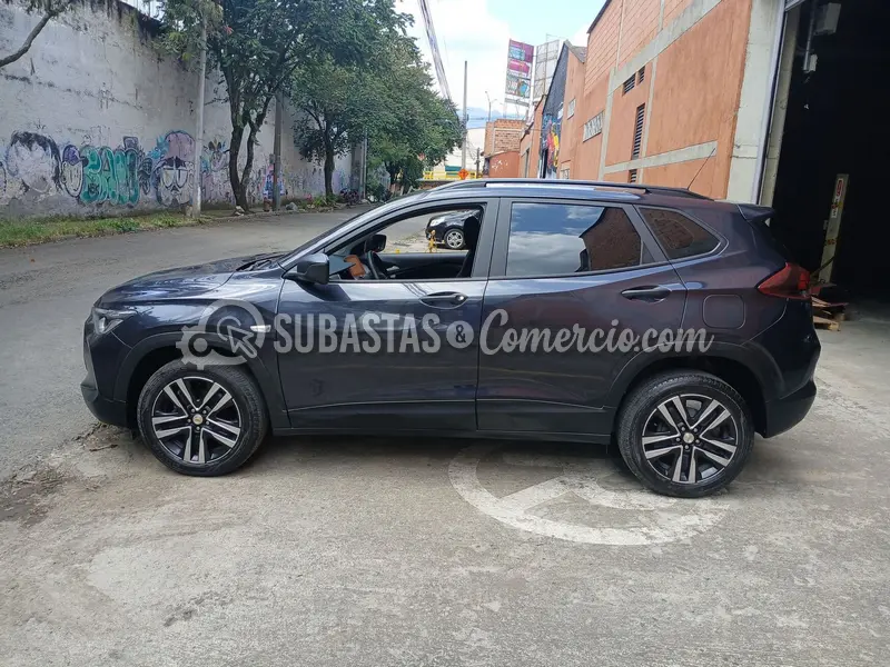 Chevrolet Tracker turbo ls at - 2025 - 979 - Medellín — imagen 5 de 8