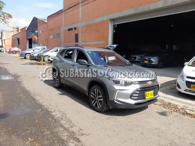 Chevrolet Tracker turbo ls at - 2025 - 363 - Caldas — imagen 2 de 8