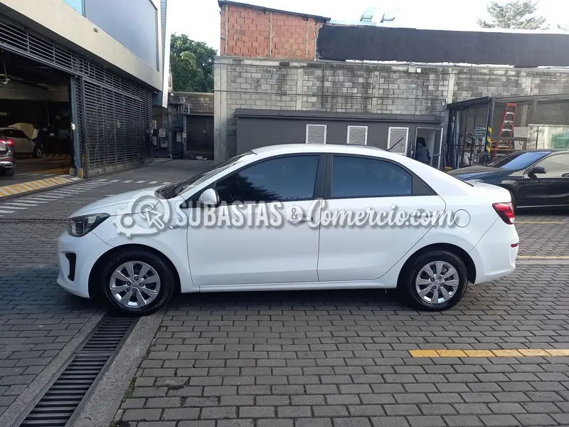 Kia Soluto emotion mt - 2026 - 431 - Bogotá — imagen 3 de 8