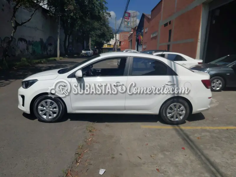 Kia Soluto emotion mt - 2026 - 784 - Medellín — imagen 5 de 8