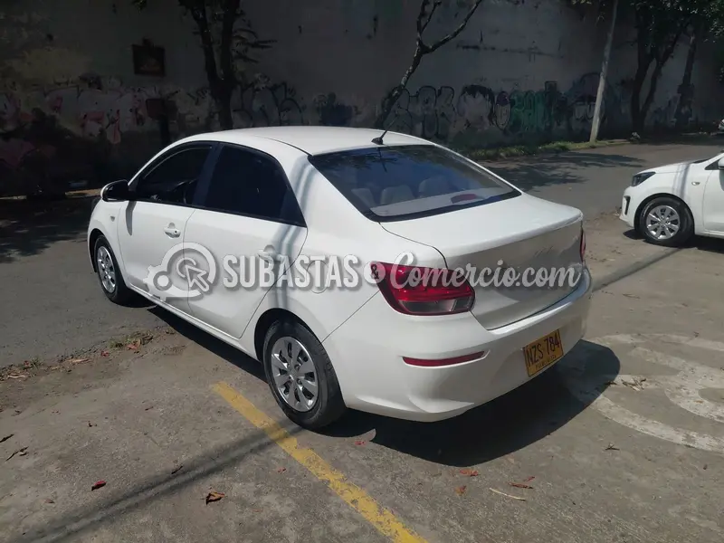 Kia Soluto emotion mt - 2026 - 784 - Medellín — imagen 6 de 8