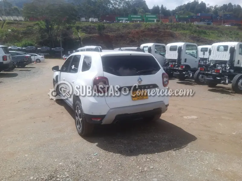 Renault Duster iconic 1.3t 4x4 mt - 2024 - 852 - Caldas — imagen 6 de 8
