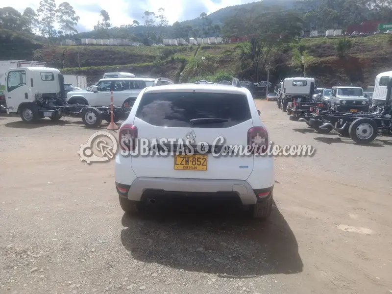 Renault Duster iconic 1.3t 4x4 mt - 2024 - 852 - Caldas — imagen 7 de 8