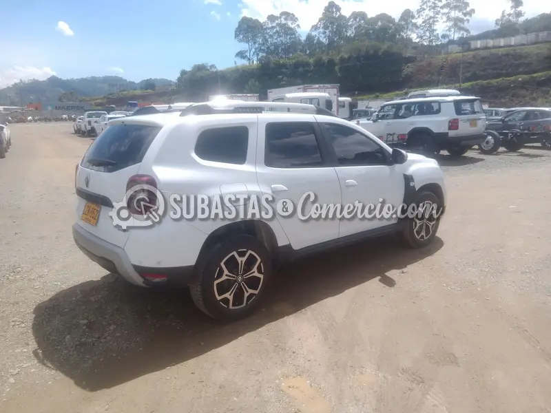 Renault Duster iconic 1.3t 4x4 mt - 2024 - 852 - Caldas — imagen 8 de 8