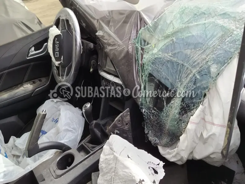 Salvamento Jmc Vigus plus 2.4 turbodiesel 4x4 mt - 2023 - 082 - Bogotá