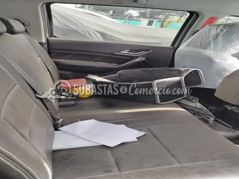 Salvamento Jmc Vigus plus 2.4 turbodiesel 4x4 mt - 2023 - 082 - Bogotá — imagen 3 de 6
