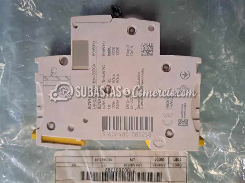 Componentes Eléctricos, Fusibles, Fuentes, Conectores y Accesorios de — imagen 4 de 8