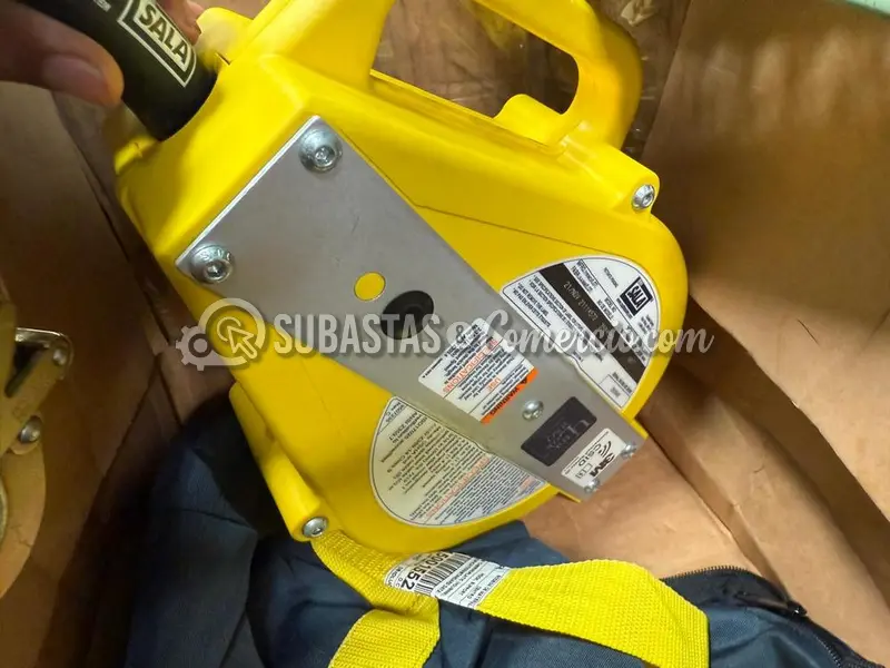 Panel de distribución de energía, equipos y accesorios eléctricos — imagen 4 de 8