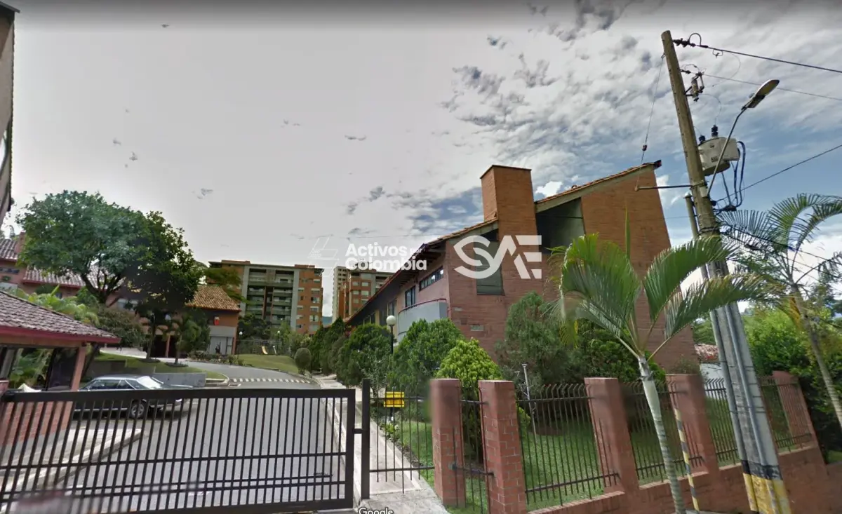 Casa en venta - Medellin, Antioquia — imagen 2 de 6