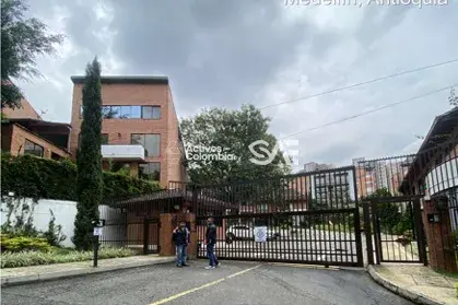 Casa en venta - Medellin, Antioquia — imagen 3 de 6