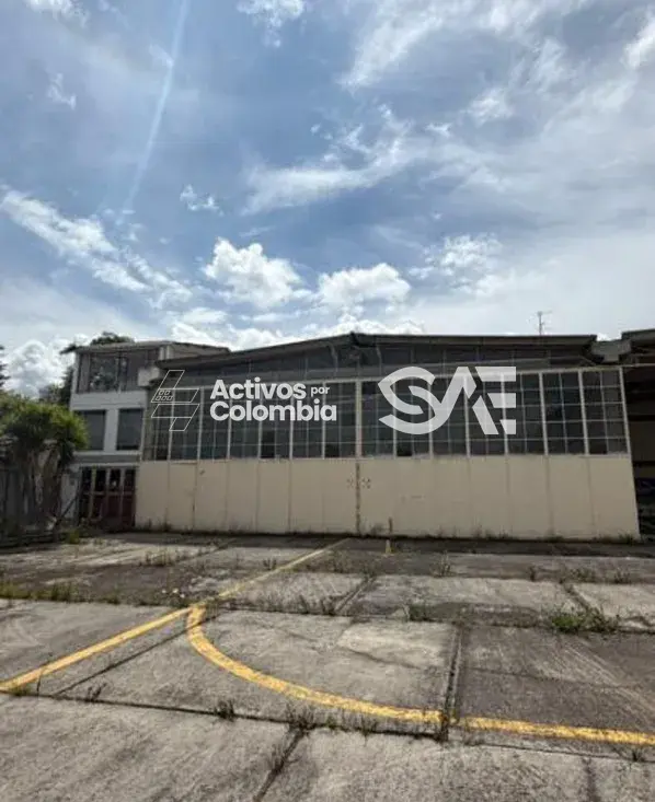 Lote con construcción - Bogotá — imagen 7 de 10