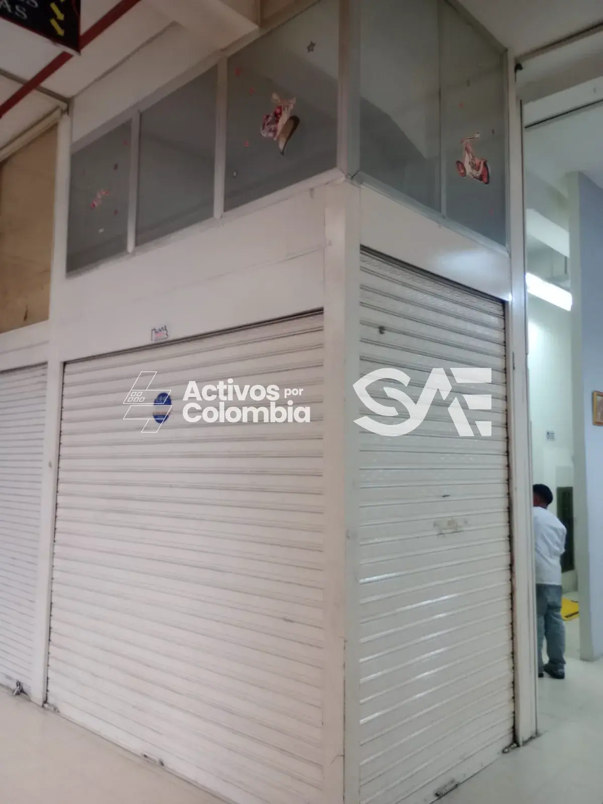 Local comercial en venta - Bogotá — imagen 2 de 3