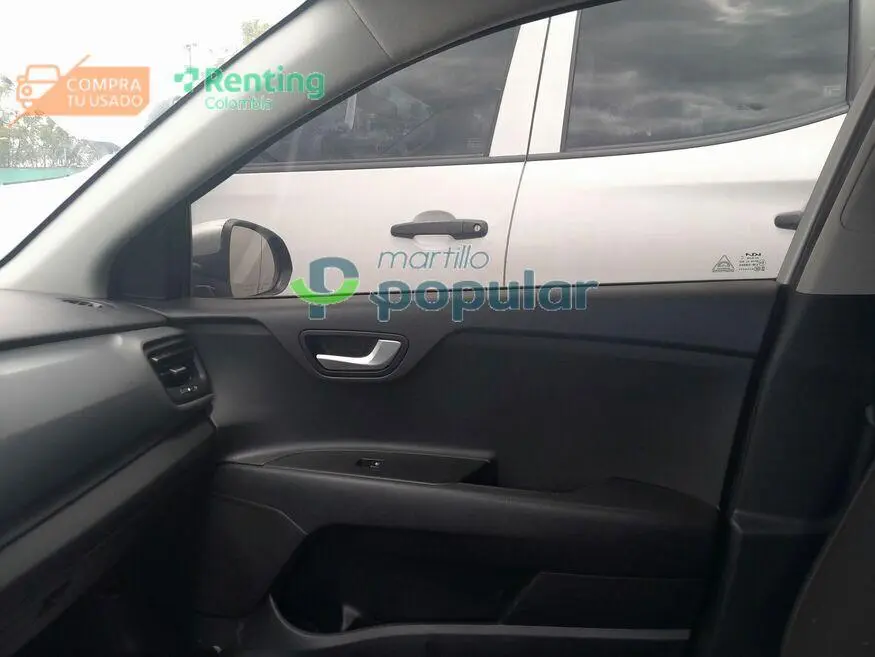 Camioneta Kia STONIC 2023 — imagen 7 de 12