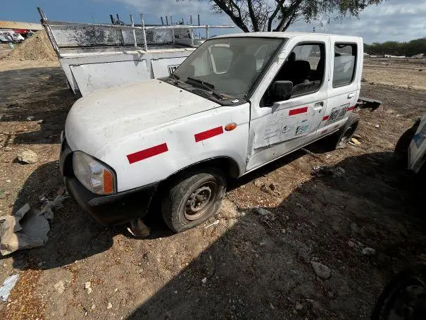Camioneta Nissan D22/Np300 2015 — imagen 2 de 5