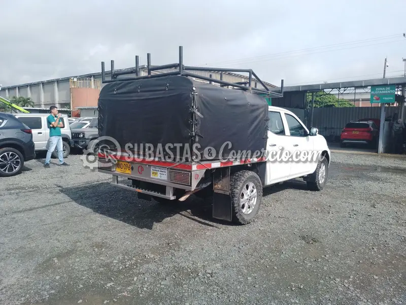 Nissan Frontier 2.3l t.diesel dc se mt 4x4 dh aa chasis - 2024 - 096 - — imagen 8 de 8