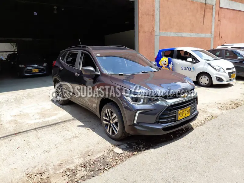 Chevrolet Tracker turbo ls at - 2025 - 280 - Caldas — imagen 2 de 8