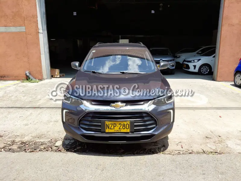 Chevrolet Tracker turbo ls at - 2025 - 280 - Caldas — imagen 3 de 8