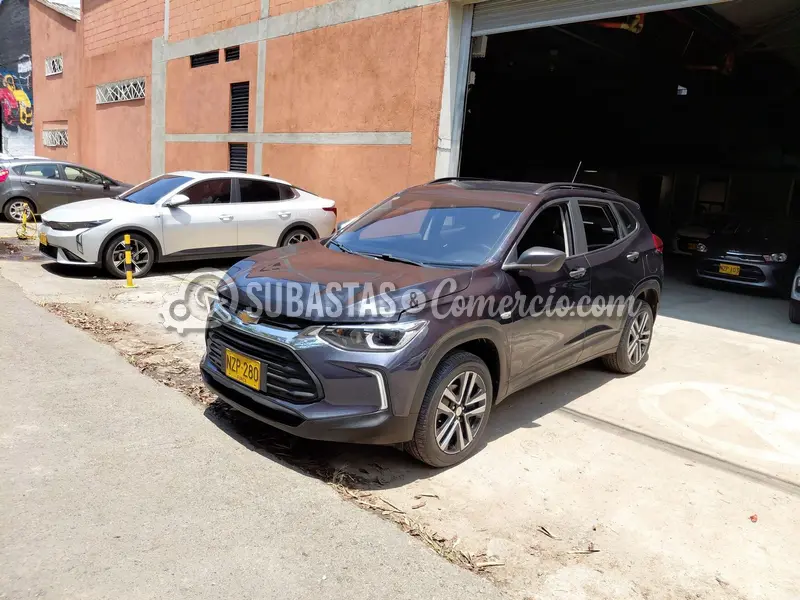 Chevrolet Tracker turbo ls at - 2025 - 280 - Caldas — imagen 4 de 8