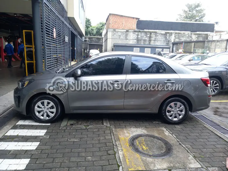 Kia Soluto emotion mt - 2026 - 487 - Bogotá — imagen 5 de 8