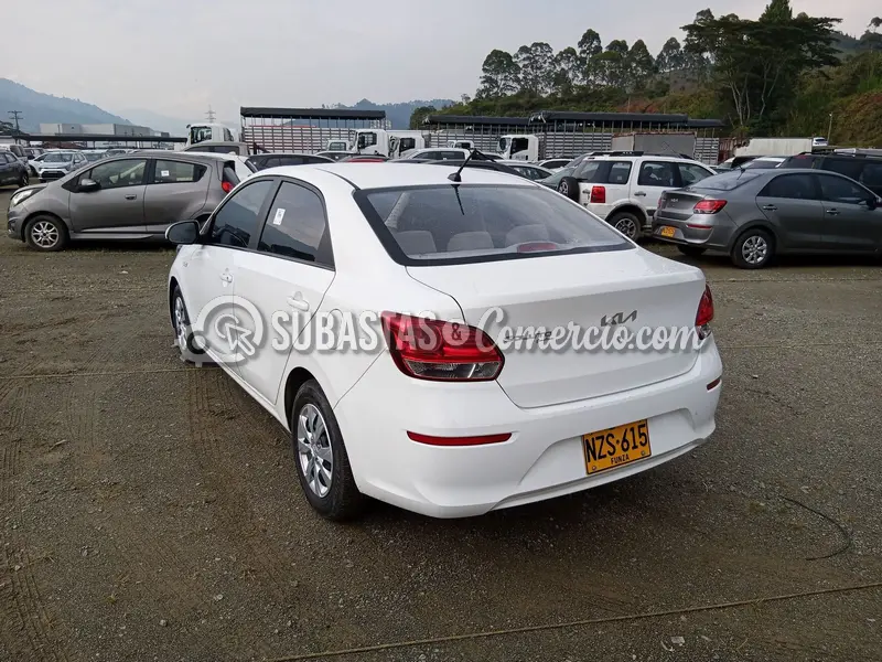 Kia Soluto emotion mt - 2026 - 615 - Caldas — imagen 6 de 8