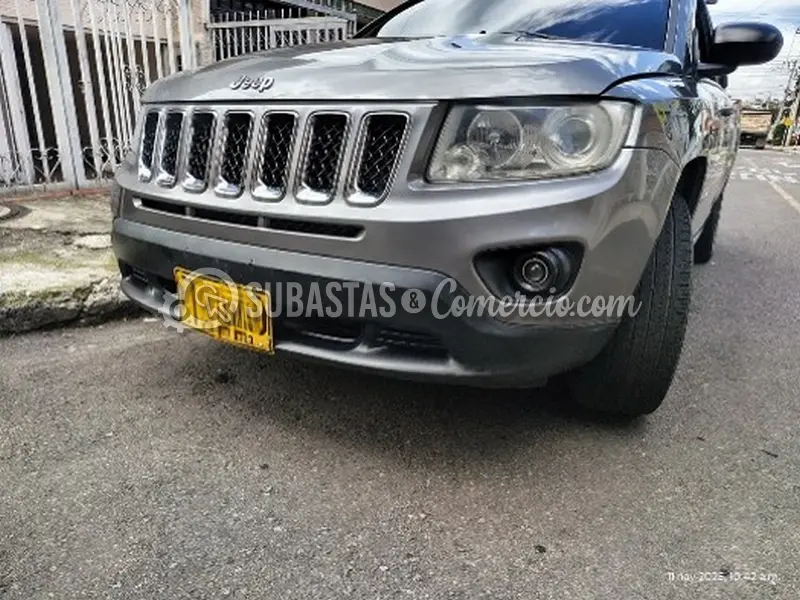 Jeep Compass 2013 - Placa CUX990