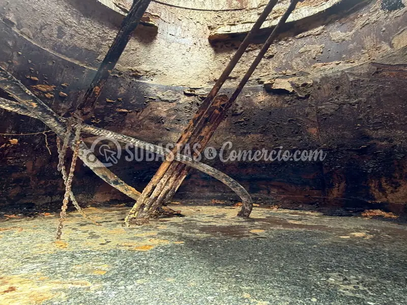 Tanque vertical de proceso termico con serpentin de calentamiento en a — imagen 2 de 2
