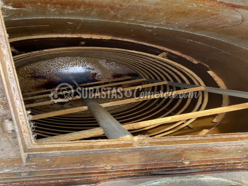 Tanque de mezcla y proceso termico con agitador en acero al carbon en — imagen 3 de 4