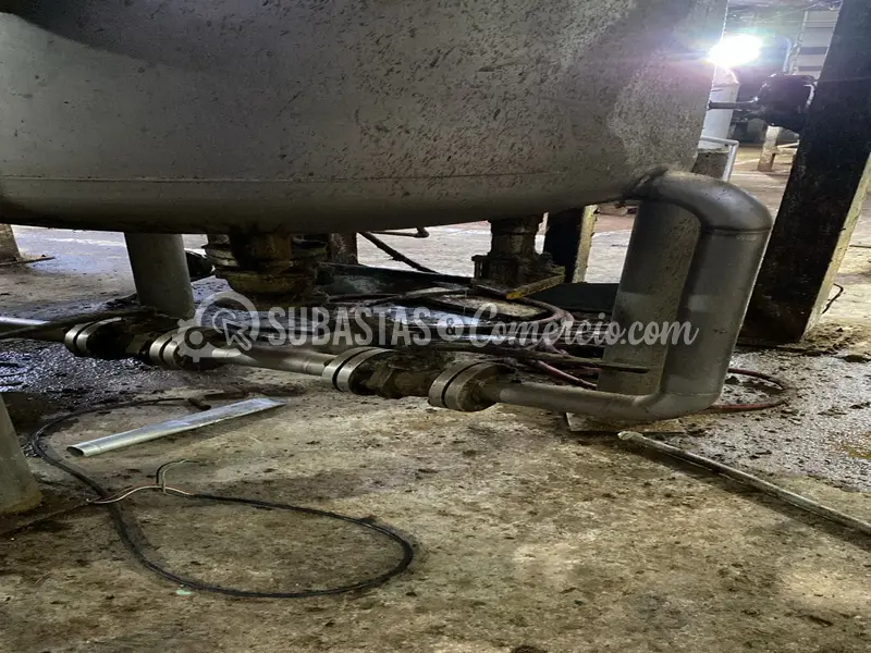 Tanque de mezcla con agitador en acero inoxidable en Barranquilla