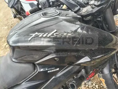 BAJAJ PULSAR NS 200 FI MOD. 2025 RTM VENCIDA PLACA: 9 Ubic.: Mosquera(Cundinamarca) — imagen 2 de 8